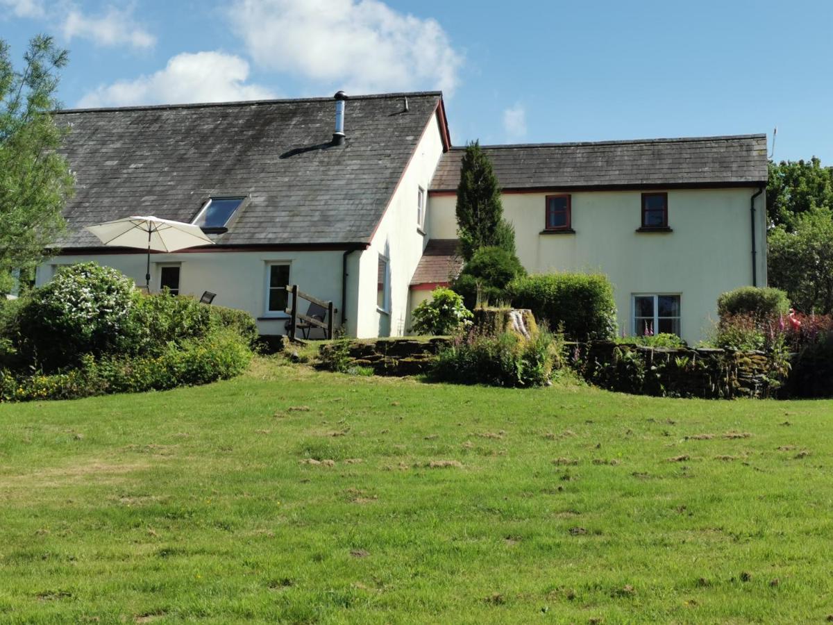 Wellstone Cottages - Honey Coach House Llanfyrnach Exterior photo